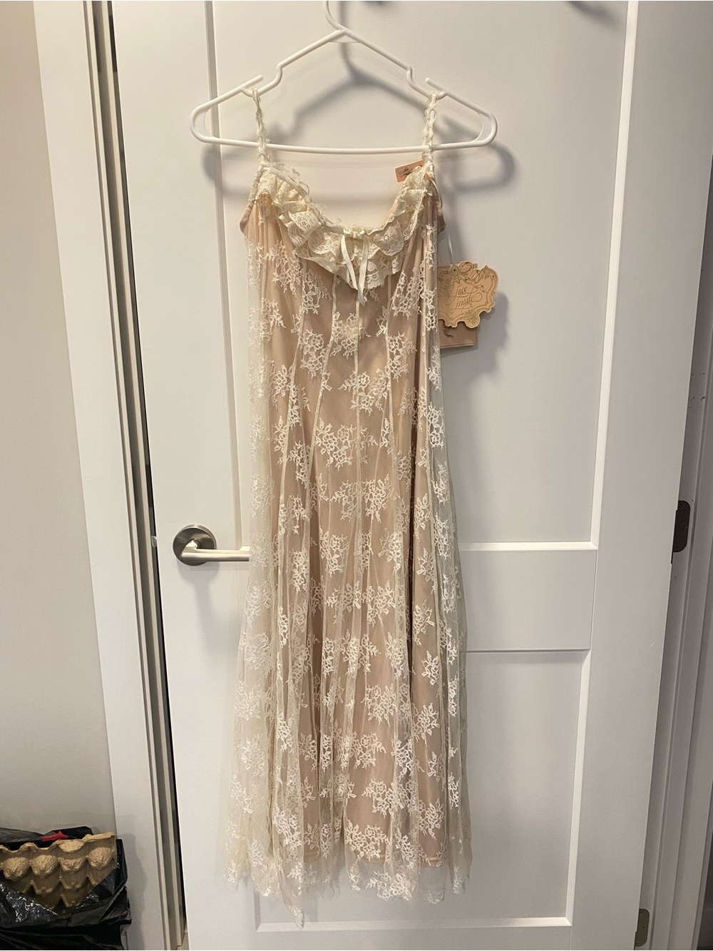 LaceMade “Lace Bouquet Dress” size S - Picture 3 of 8